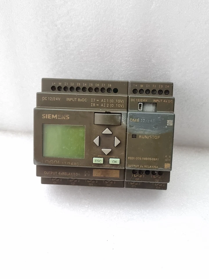 SIEMENS LOGO 12/24RC WITH EXPANSION MODUE DM8 (USED CONDITION) 12/24V DC